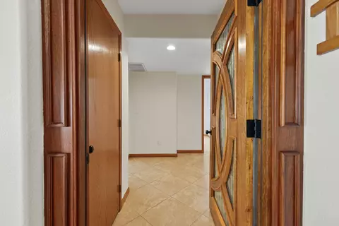 Entry Way - 339 E Oak View Ave, Visalia, CA 93277 photo 8 of 16