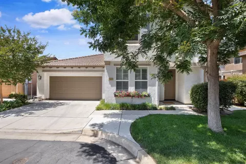 1537 N Asciano Ct, Visalia, CA 93291