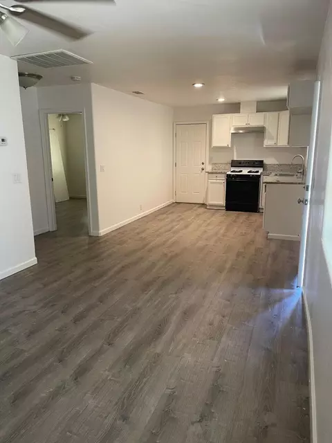 15836 Beechwood Ave, Ivanhoe, CA 93235 photo 6