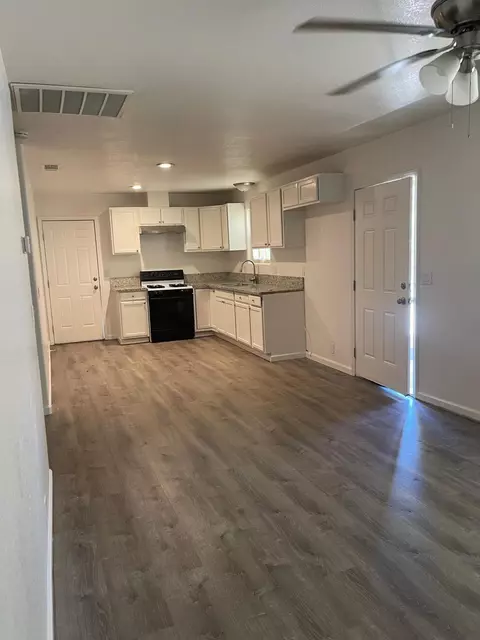 15836 Beechwood Ave, Ivanhoe, CA 93235 photo 7