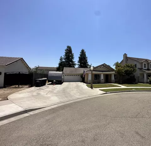4115 W Concord Ave, Visalia, CA 93277
