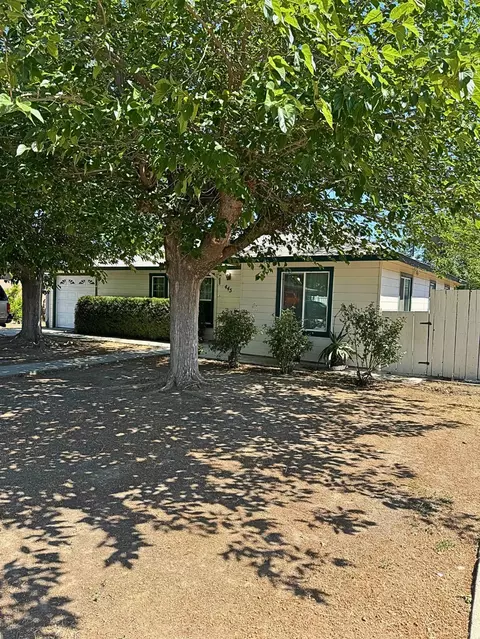 445 Yale Ave, Coalinga, CA 93210