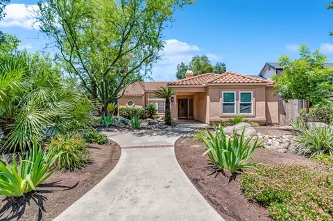 1301 S Cotta St S, Visalia, CA 93292