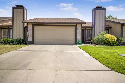 2036 E Harold Ave, Visalia, CA 93292