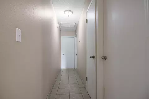 Entry Way - 2036 E Harold Ave, Visalia, CA 93292 photo 2 of 3