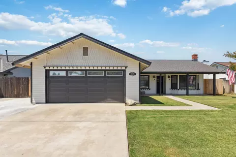 1970 Eastbrook Ave, Tulare, CA 93274