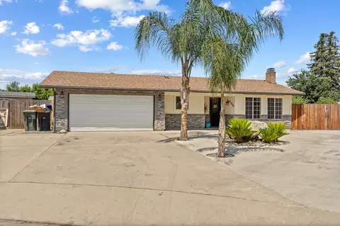 2134 N Elm St, Visalia, CA 93291