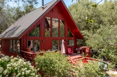 Exterior - 44575 S Fork Dr, Three Rivers, CA 93271 photo 8 of 11