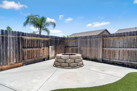 976 Daisy Ct, Dinuba, CA 93618 photo 30