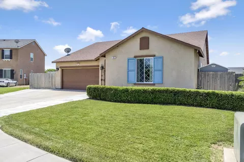 976 Daisy Ct, Dinuba, CA 93618 photo 3