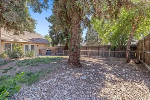 Exterior - 3937 E Howard Ave, Visalia, CA 93292 photo 13 of 23