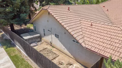 Exterior - 3937 E Howard Ave, Visalia, CA 93292 photo 23 of 23