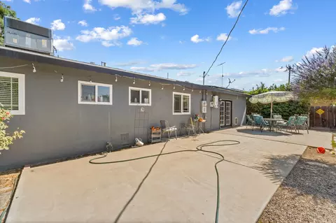 255 Earl Way, Hanford, CA 93230 photo 32