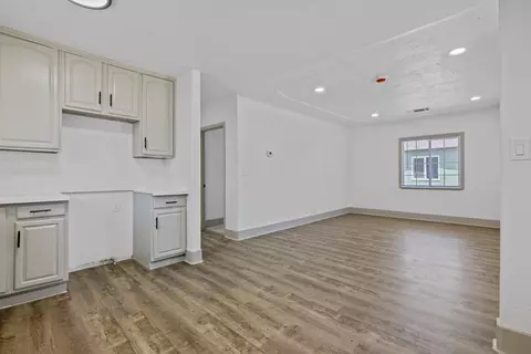 Living - 417 S Jefferson St, Modesto, CA 95358 photo 5 of 5