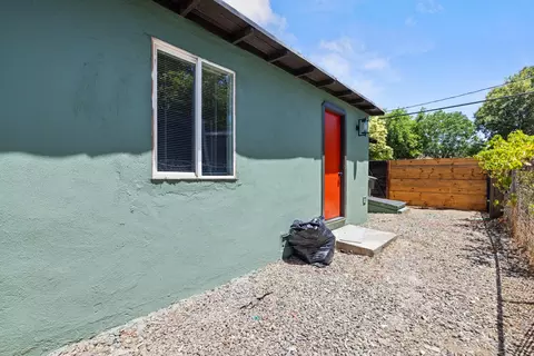 Exterior - 417 S Jefferson St, Modesto, CA 95358 photo 5 of 10
