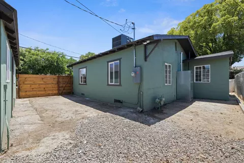 Exterior - 417 S Jefferson St, Modesto, CA 95358 photo 10 of 10