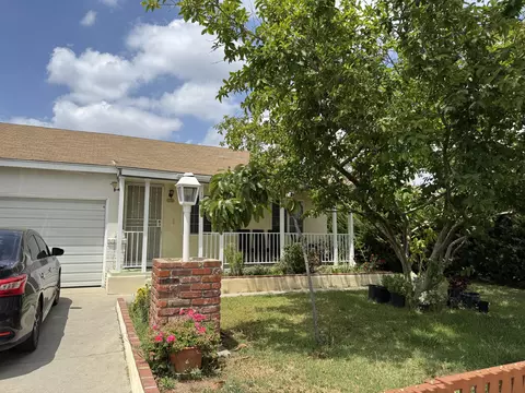 19853 Kittridge St, Winnetka, CA 91306