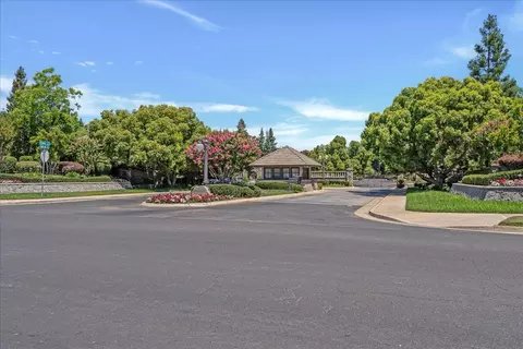 3614 E Harvard Ct, Visalia, CA 93292 photo 6