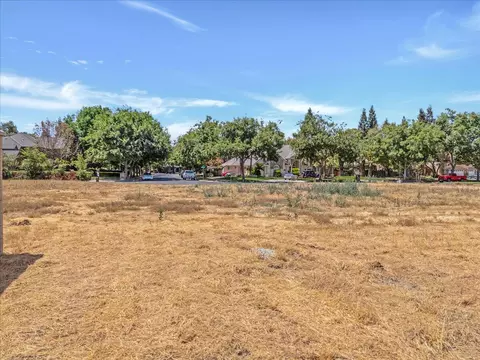 3614 E Harvard Ct, Visalia, CA 93292 photo 16