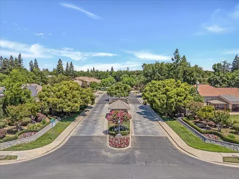 3614 E Harvard Ct, Visalia, CA 93292 photo 8