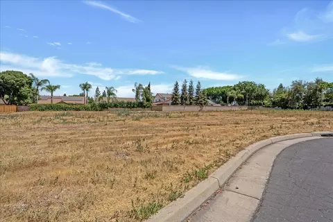 3614 E Harvard Ct, Visalia, CA 93292 photo 14