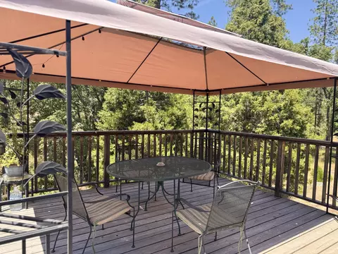 Exterior - 51911 Hogback Rd, Miramonte, CA 93641 photo 2 of 16