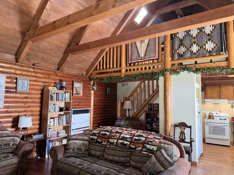 Living - 51911 Hogback Rd, Miramonte, CA 93641 photo 4 of 5