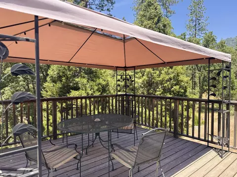 Exterior - 51911 Hogback Rd, Miramonte, CA 93641 photo 4 of 16