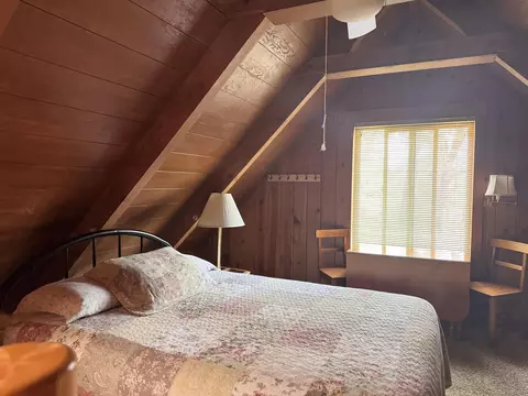 Bedroom - 51911 Hogback Rd, Miramonte, CA 93641 photo 1 of 7