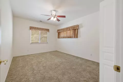 Bedroom - 42157 Black Oak Dr, Three Rivers, CA 93271 photo 2 of 5