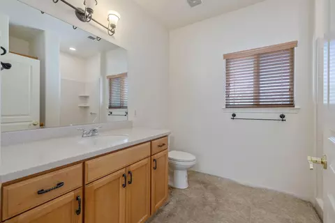 Bath - 42157 Black Oak Dr, Three Rivers, CA 93271 photo 1 of 5