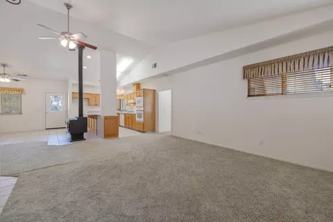 Living - 42157 Black Oak Dr, Three Rivers, CA 93271 photo 4 of 9