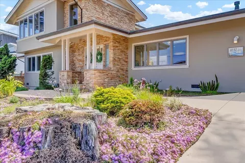 1037 Shell Ave, Pacific Grove, CA 93950 photo 2