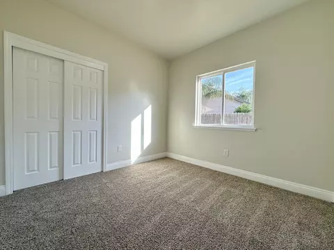 Bedroom - 101 S Koleen Ave, Kerman, CA 93630 photo 6 of 10