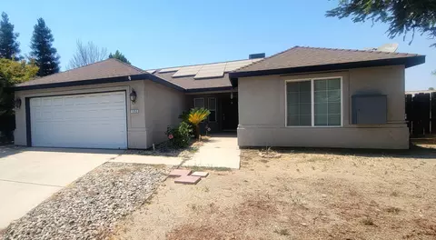 1352 River Ct, Porterville, CA 93257