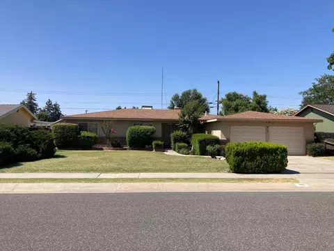 180 E Gail Ave, Tulare, CA 93274 photo 2