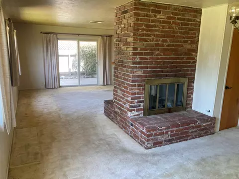180 E Gail Ave, Tulare, CA 93274 photo 7