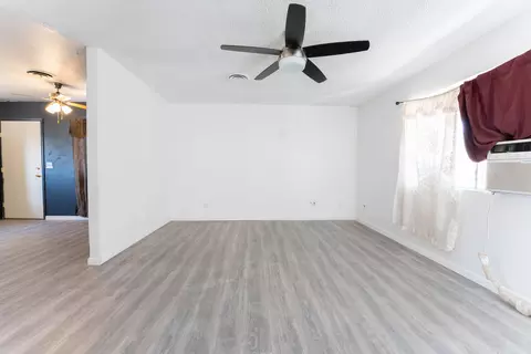 603 E Compton Ave, Pixley, CA 93256 photo 4