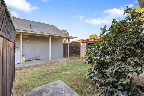 620 E Tulare Ave, Visalia, CA 93292 photo 28