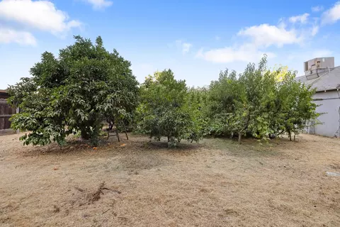 620 E Tulare Ave, Visalia, CA 93292 photo 55