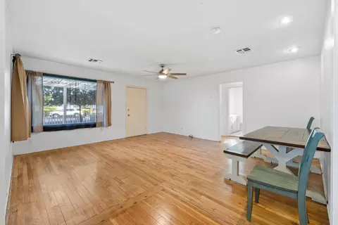 620 E Tulare Ave, Visalia, CA 93292 photo 9