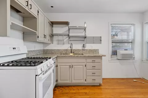 620 E Tulare Ave, Visalia, CA 93292 photo 13