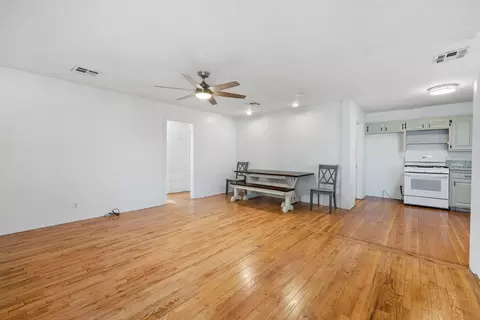 620 E Tulare Ave, Visalia, CA 93292 photo 8