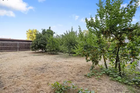 620 E Tulare Ave, Visalia, CA 93292 photo 54