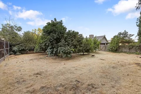 620 E Tulare Ave, Visalia, CA 93292 photo 56