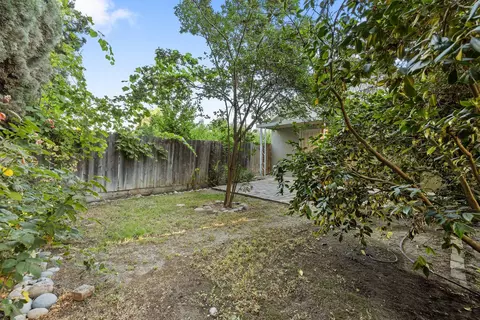 620 E Tulare Ave, Visalia, CA 93292 photo 35