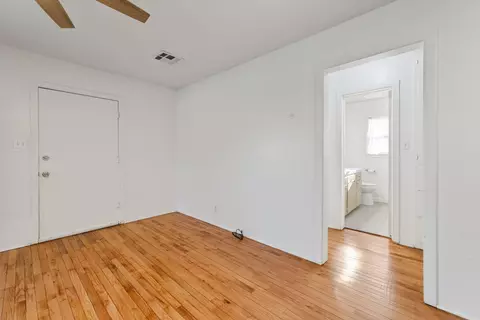 620 E Tulare Ave, Visalia, CA 93292 photo 17