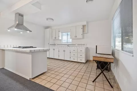 620 E Tulare Ave, Visalia, CA 93292 photo 42