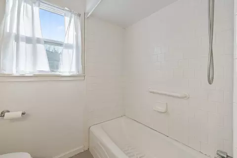 620 E Tulare Ave, Visalia, CA 93292 photo 21