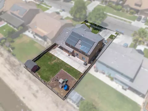 View/Area - 2223 E La Vida Ave, Visalia, CA 93292 photo 3 of 7